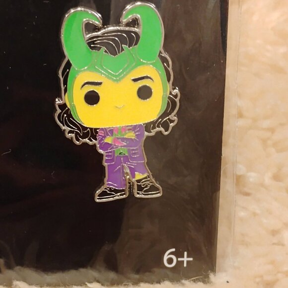 MARVEL X FUNKO 4 Enamel Pin GIFT SET #stockingstuffer - Picture 2 of 6